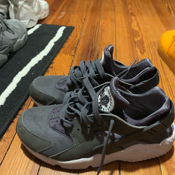 Hurraches size 7 - Picture 2 of 5